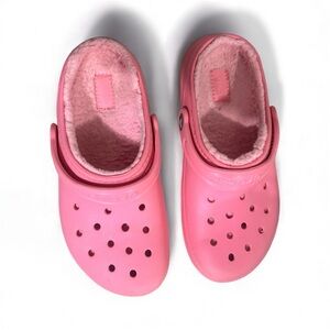 CROCS Pink Fuzzy Lined Kids Slippers